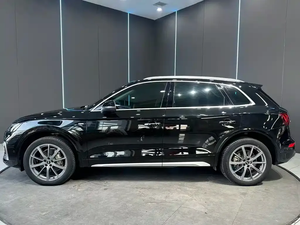 Audi Q5L 2022 из CN, фото 7