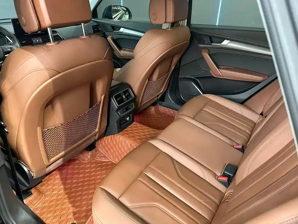 Audi Q5L 2022 из CN, фото 4