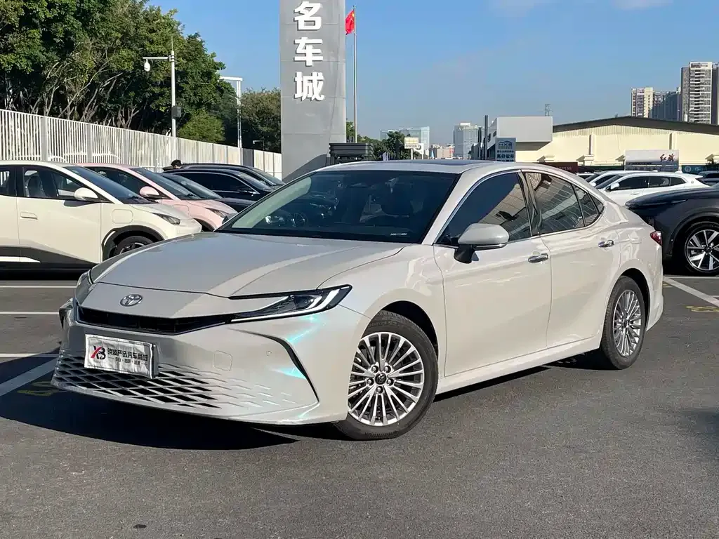 Toyota Camry 2024 из CN, фото 1