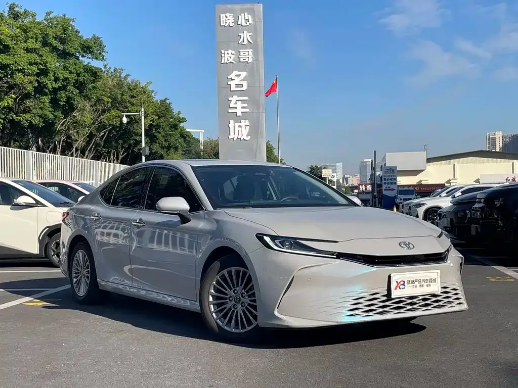 Toyota Camry 2024 из CN, фото 10