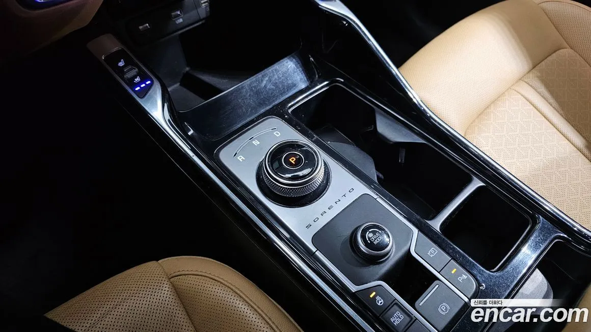 Kia Sorento — фото 7