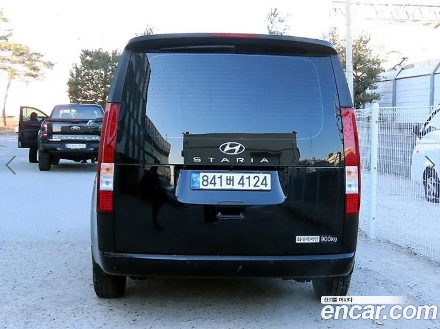 Hyundai Staria — фото 2
