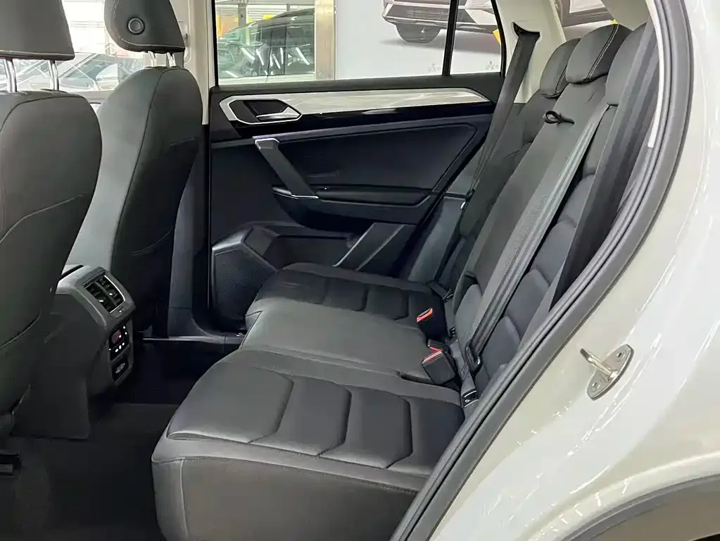 Volkswagen Tayron 2022 из CN, фото 10