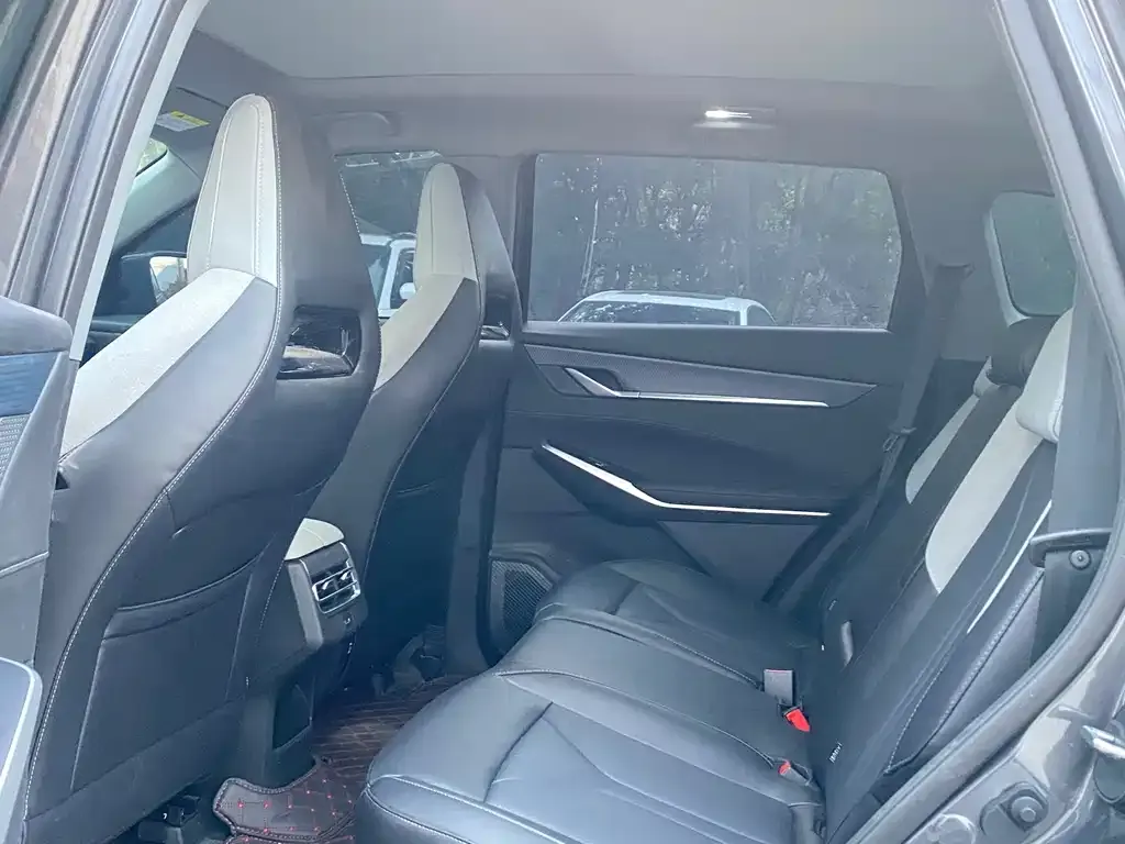 Changan CS75PLUS — фото 10