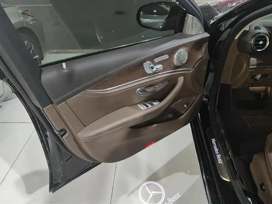Mercedes-Benz E-Class 2023 из CN, фото 8