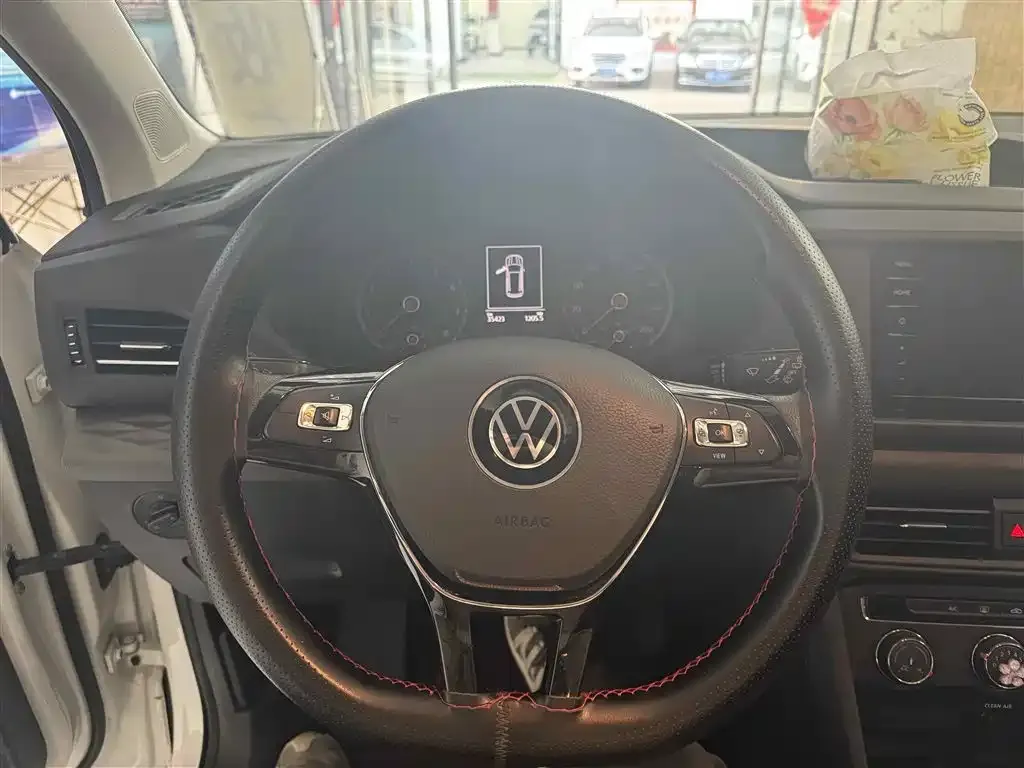 Volkswagen Tharu — фото 7