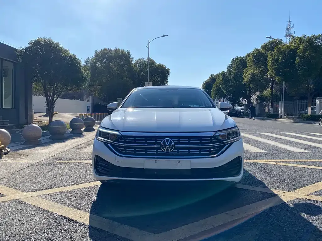 Volkswagen Sagitar 2022 из CN, фото 1