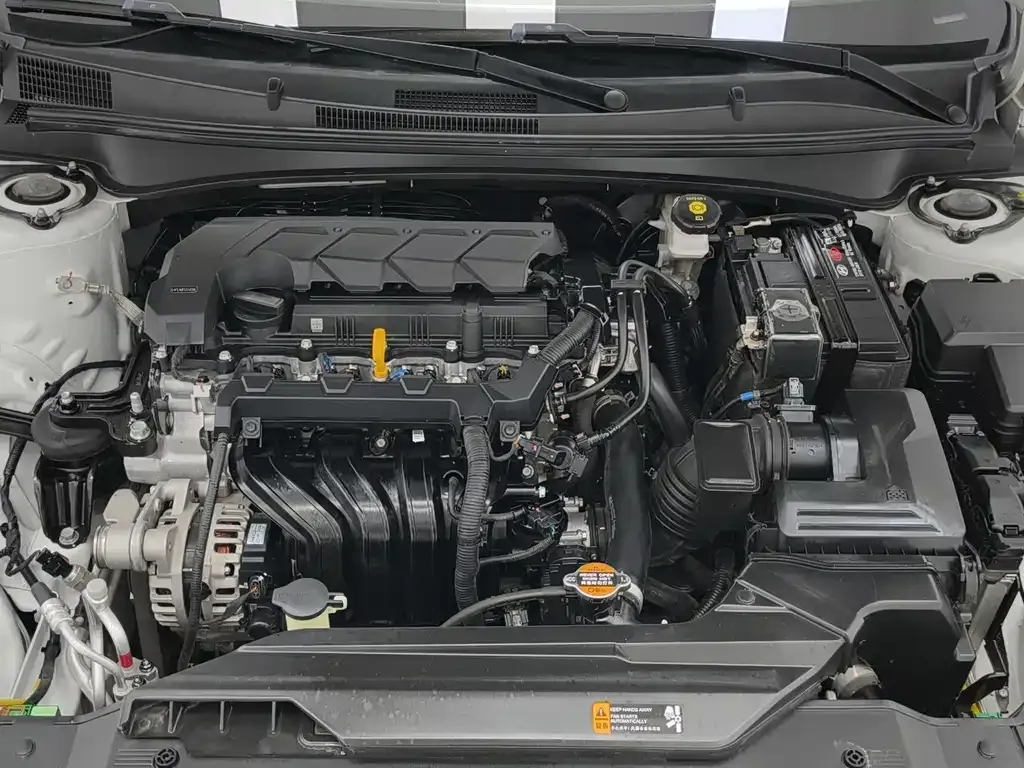 Hyundai Elantra 2022 из CN, фото 10
