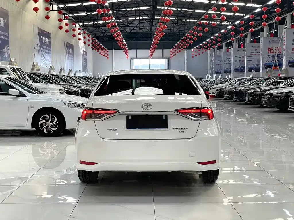 Toyota Corolla 2023 из CN, фото 4