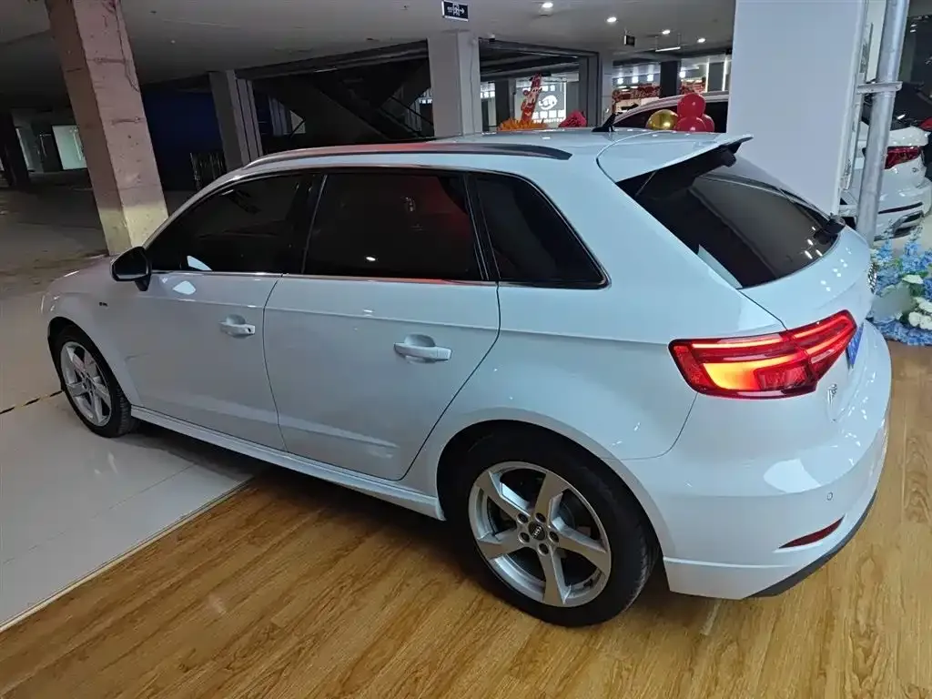 Audi A3 2021 из CN, фото 7