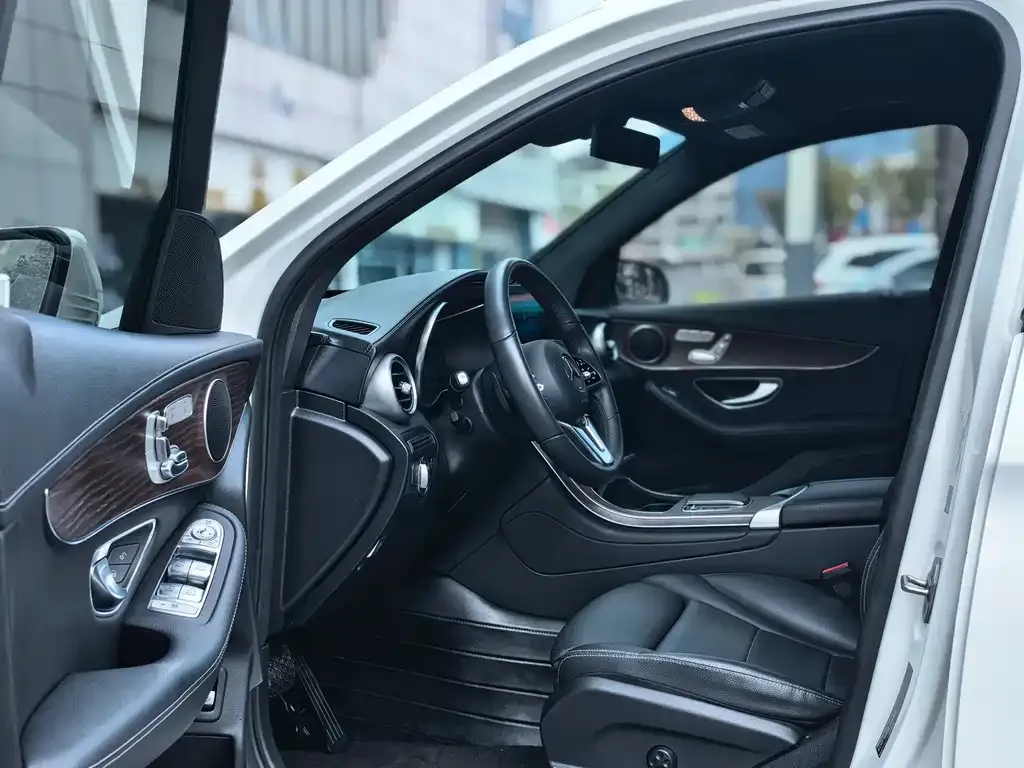 Mercedes-Benz GLC 2022 из CN, фото 4