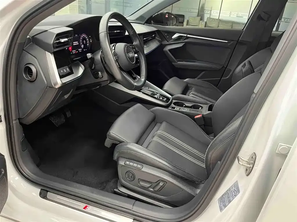 Audi A3 2022 из CN, фото 10