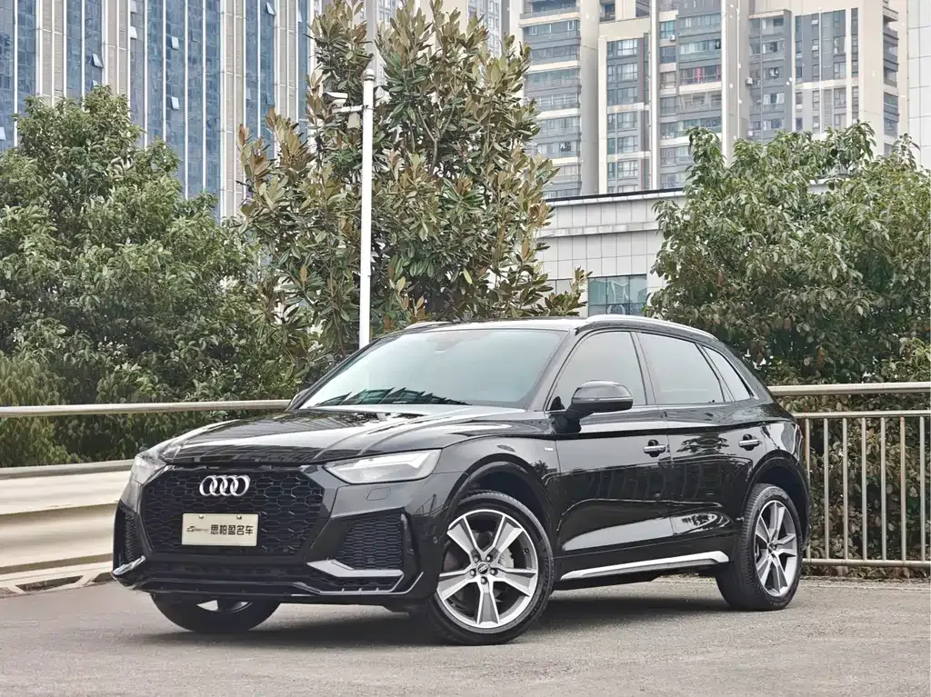 Audi Q5L 2023 из CN, фото 1