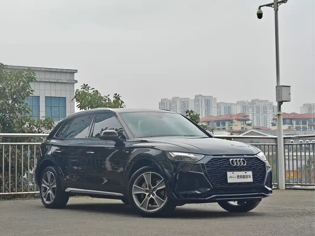 Audi Q5L 2023 из CN, фото 2