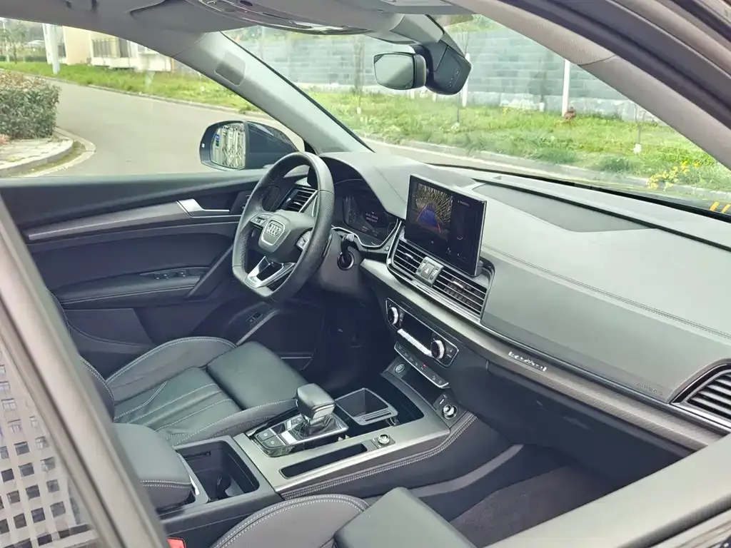 Audi Q5L 2023 из CN, фото 7