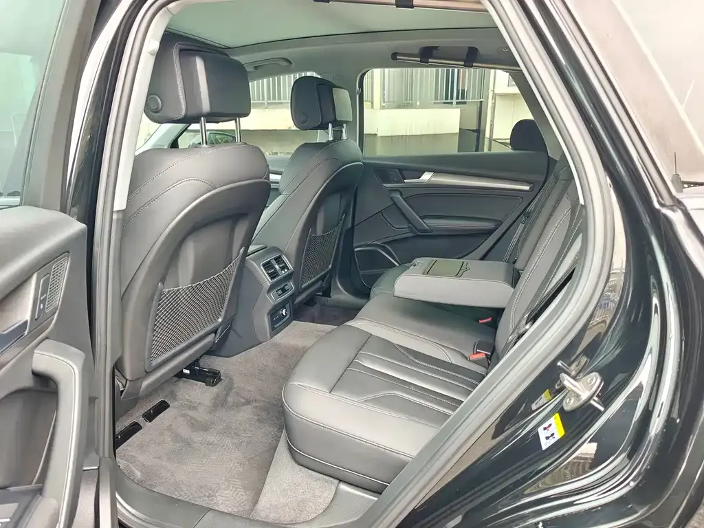 Audi Q5L 2023 из CN, фото 5