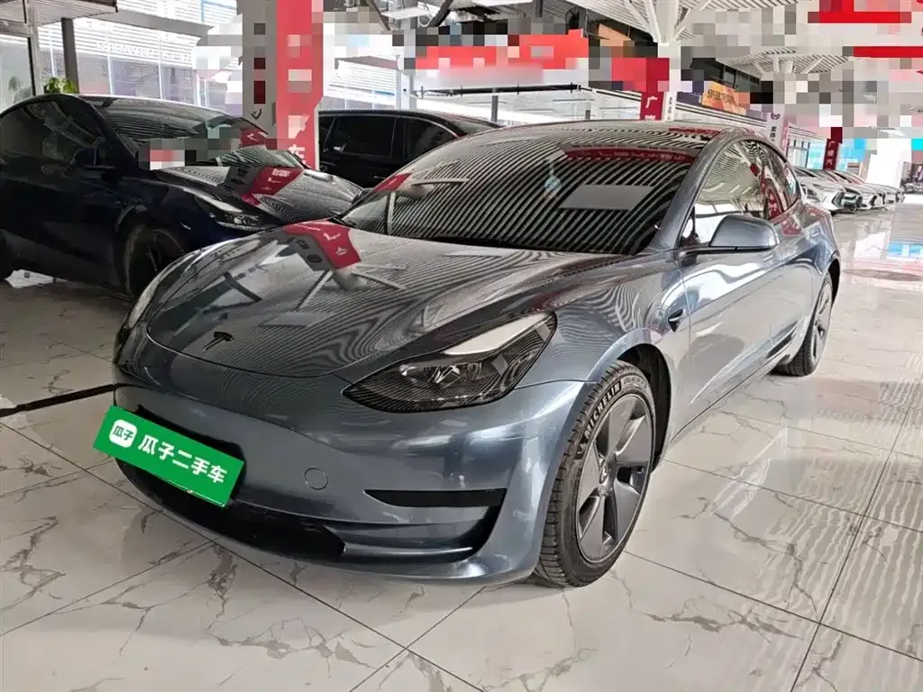 Tesla Model 3 — фото 10