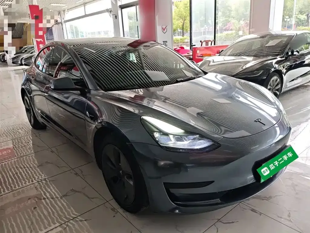 Tesla Model 3 — фото 7