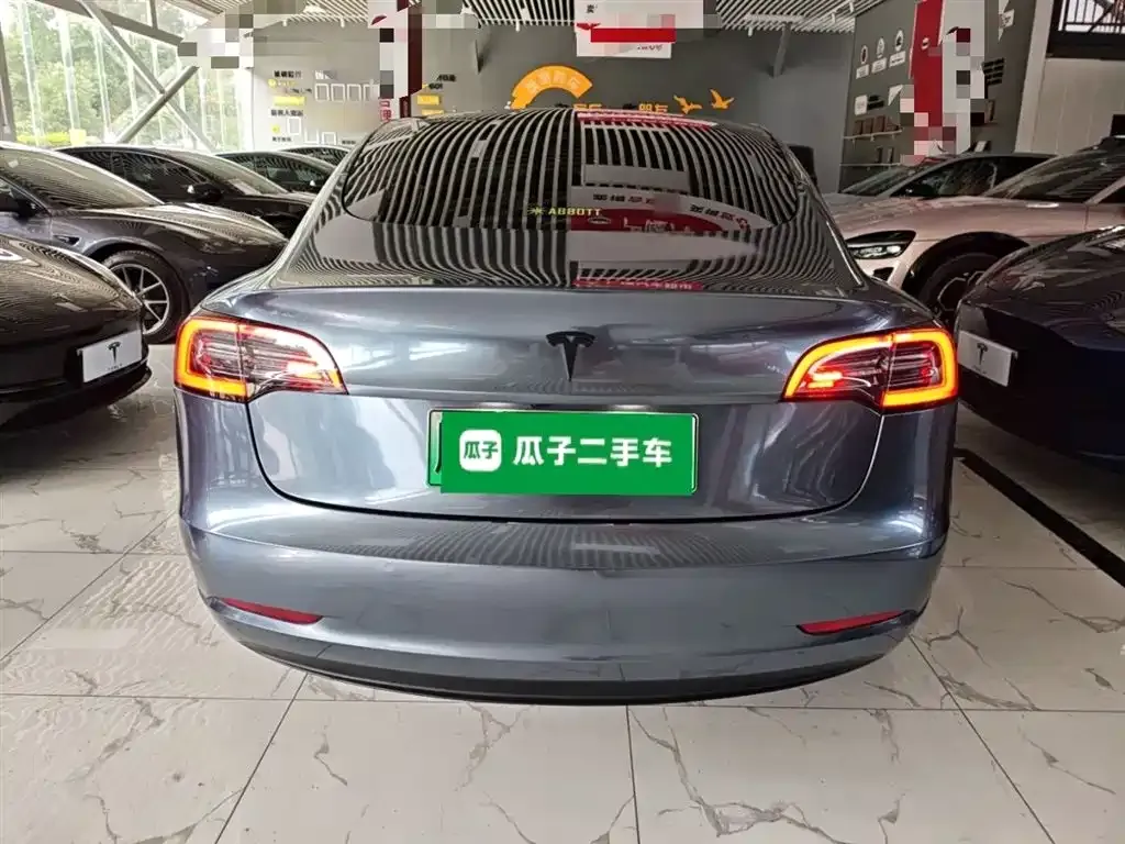Tesla Model 3 — фото 4
