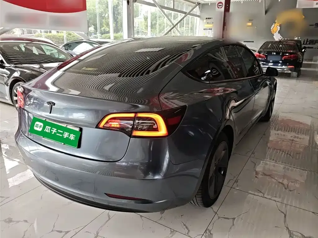 Tesla Model 3 — фото 6