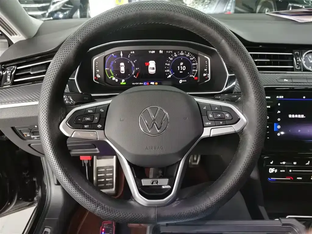 Volkswagen Magotan GTE PHEV 2023 из CN, фото 3