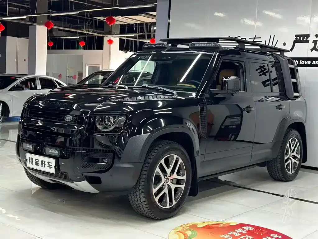 Land Rover Defender — фото 1