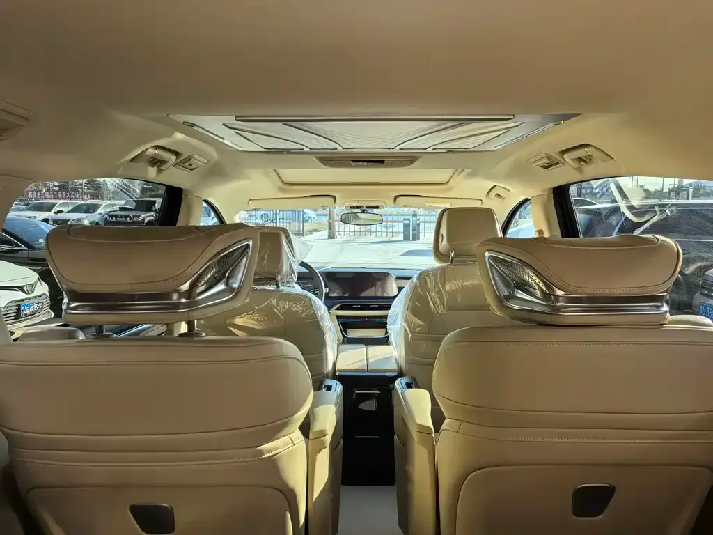 Buick GL8 Hybrid — фото 6