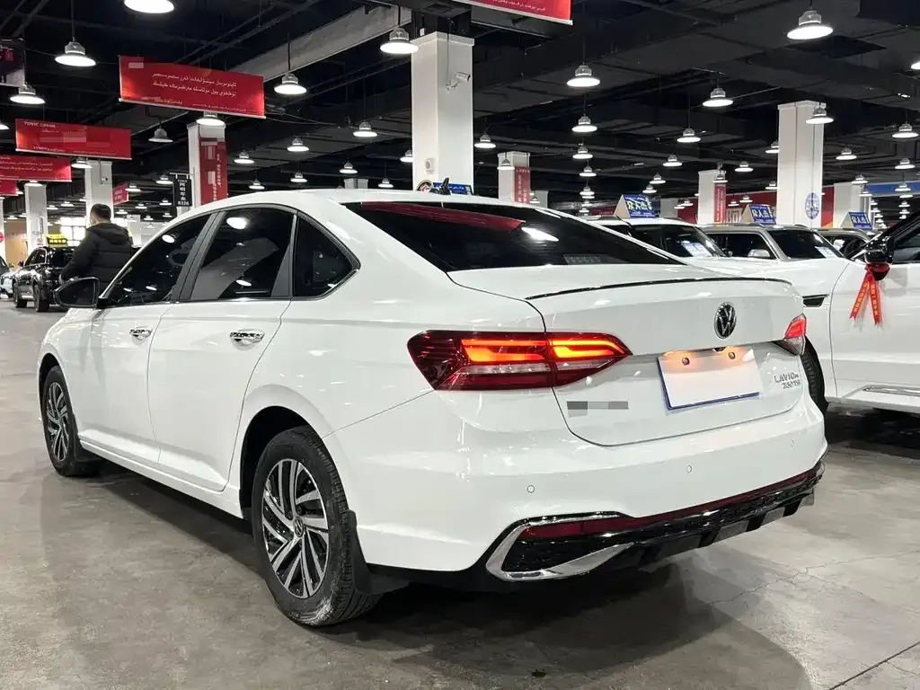 Volkswagen Lavida 2023 из CN, фото 7