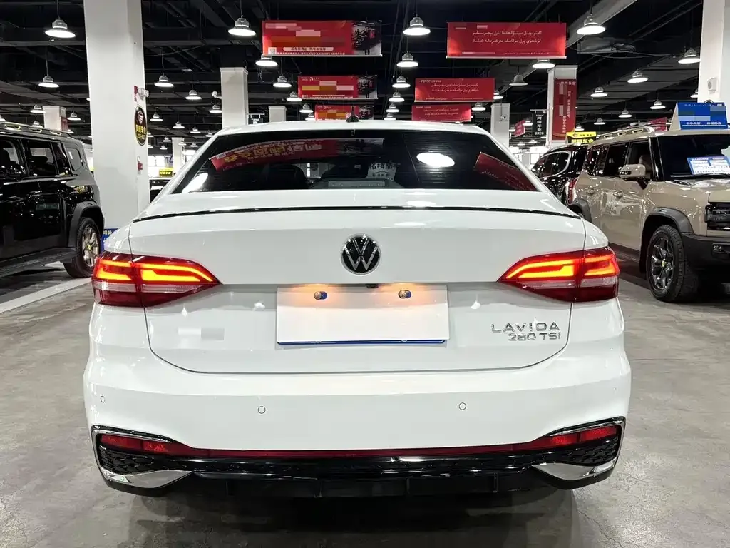 Volkswagen Lavida 2023 из CN, фото 8