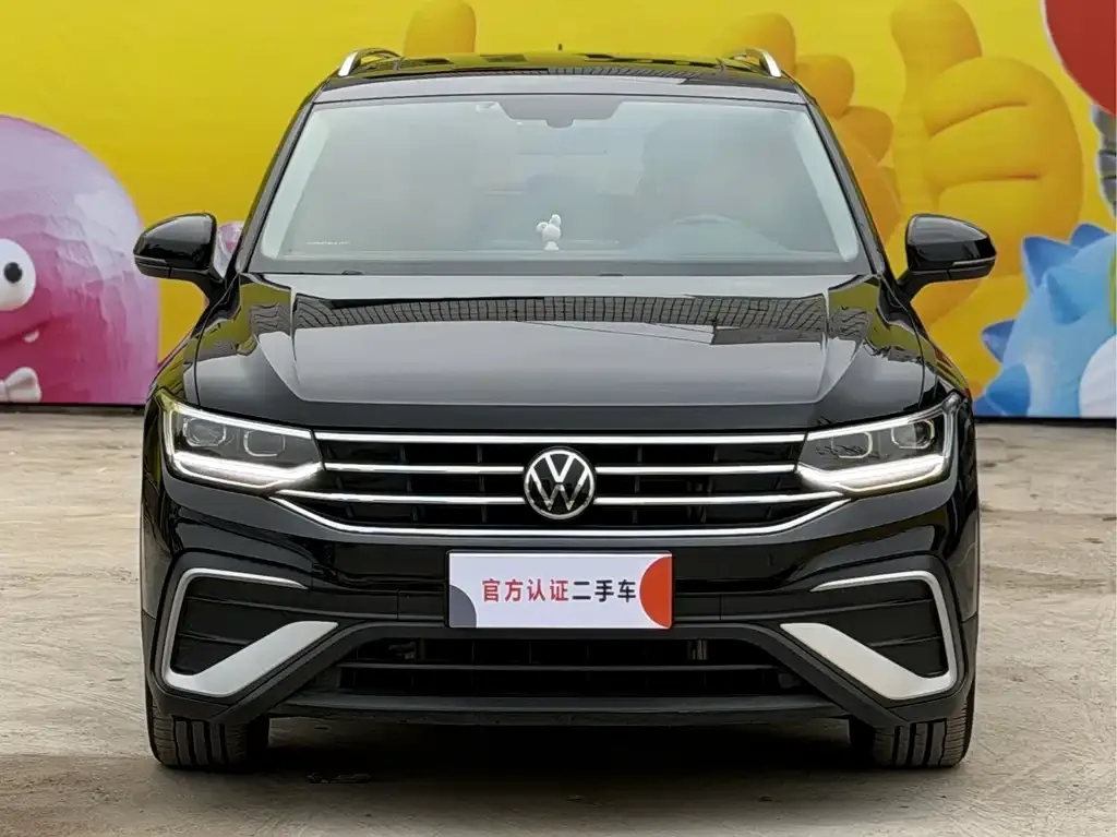 Volkswagen Tiguan L — фото 2