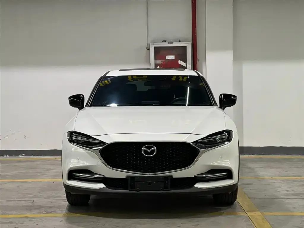 Mazda CX-4 2022 из CN, фото 2