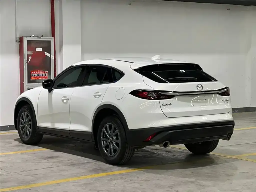 Mazda CX-4 2022 из CN, фото 5