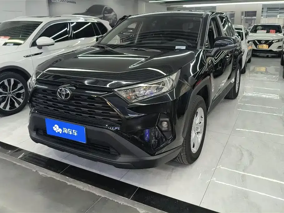 Toyota RAV4 2025 из CN, фото 1