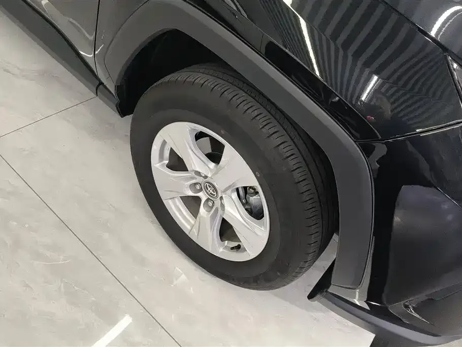 Toyota RAV4 2025 из CN, фото 7