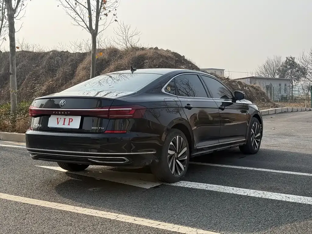 Volkswagen Passat 2024 из CN, фото 4