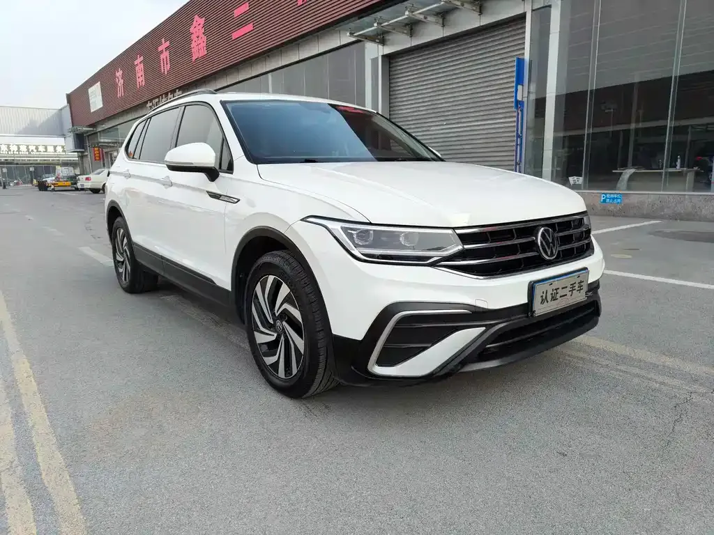 Volkswagen Tiguan L 2022 из CN, фото 6