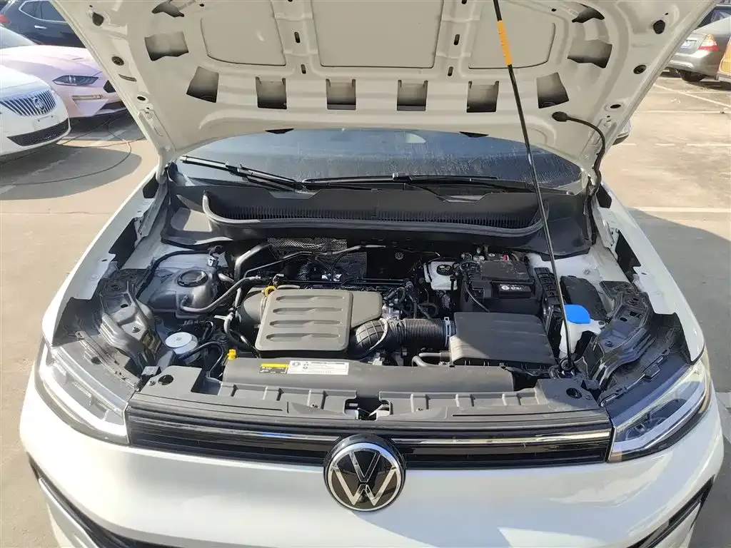 Volkswagen Tharu — фото 10