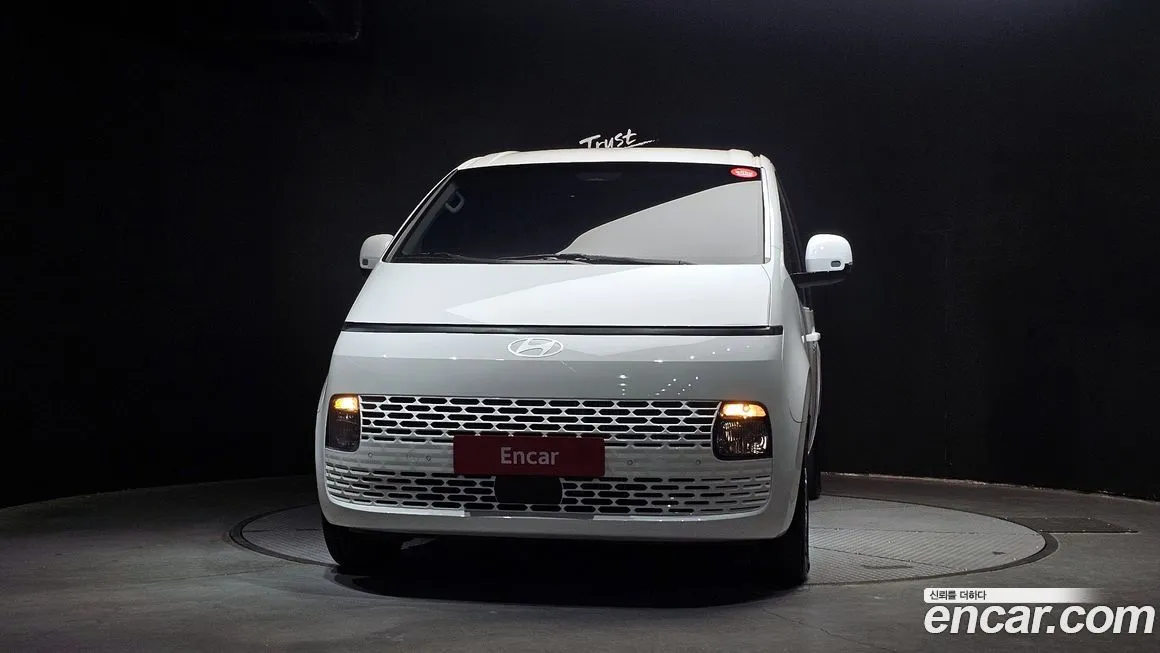 Hyundai Staria — фото 2