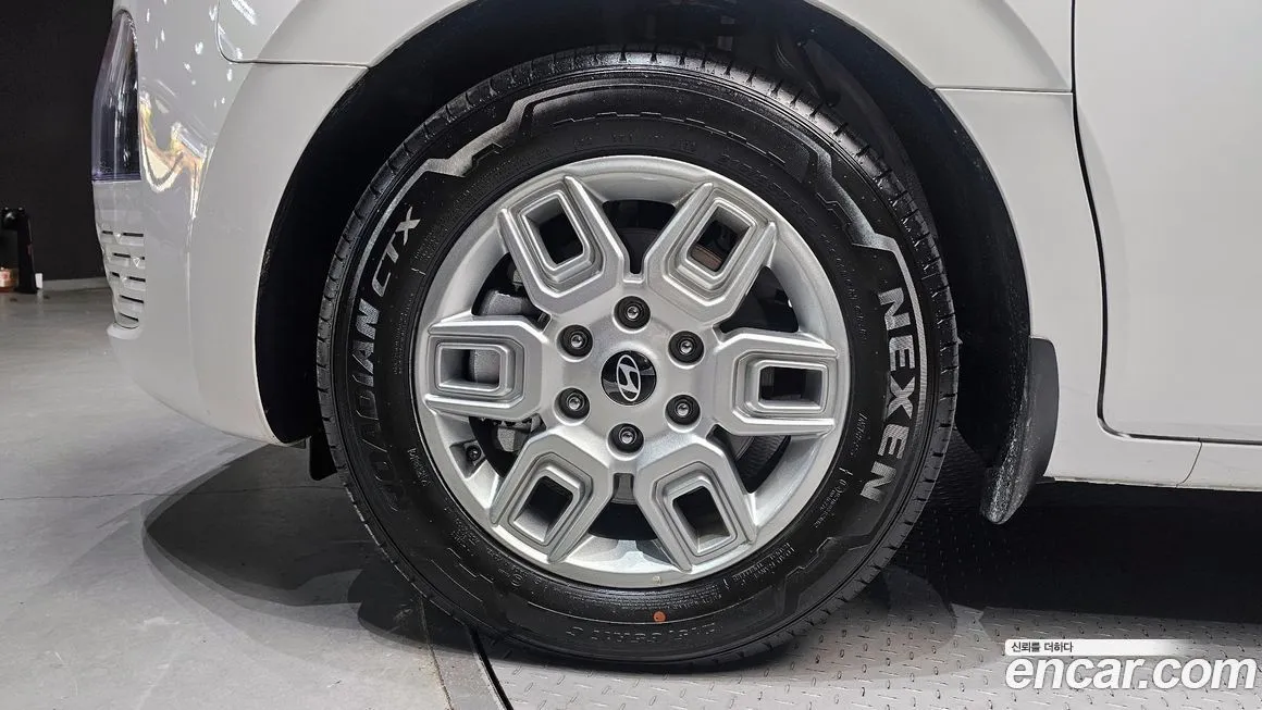 Hyundai Staria — фото 4