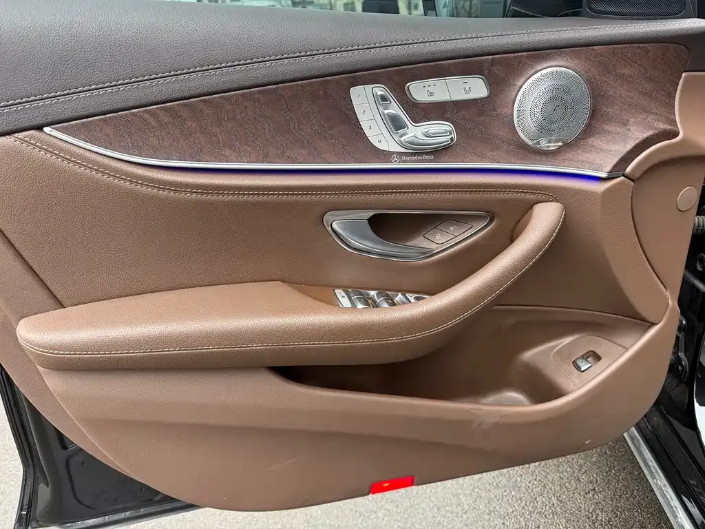 Mercedes-Benz E-Class 2021 из CN, фото 3