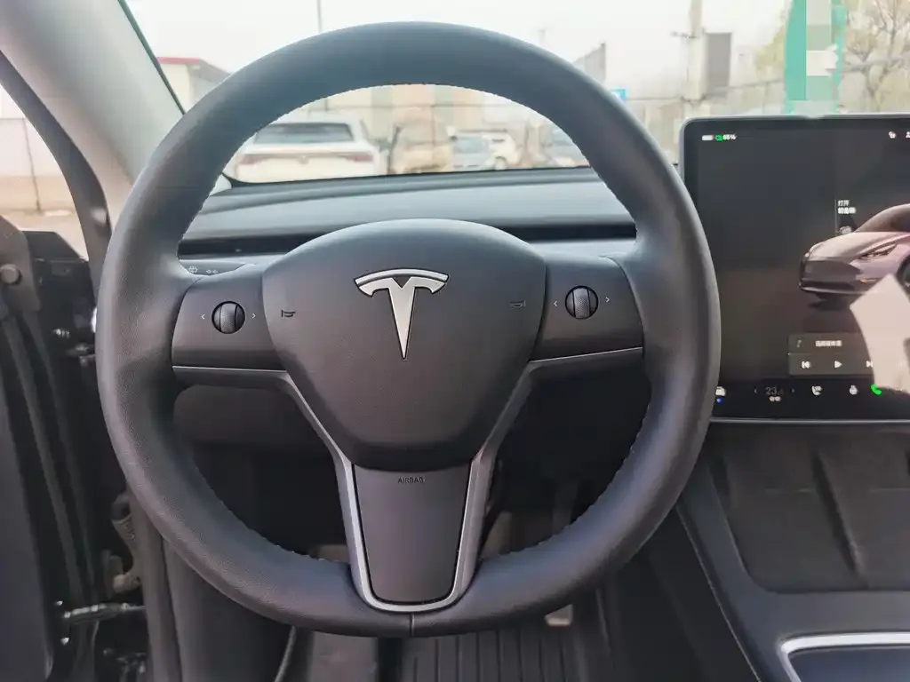Tesla Model Y 2024 из CN, фото 2