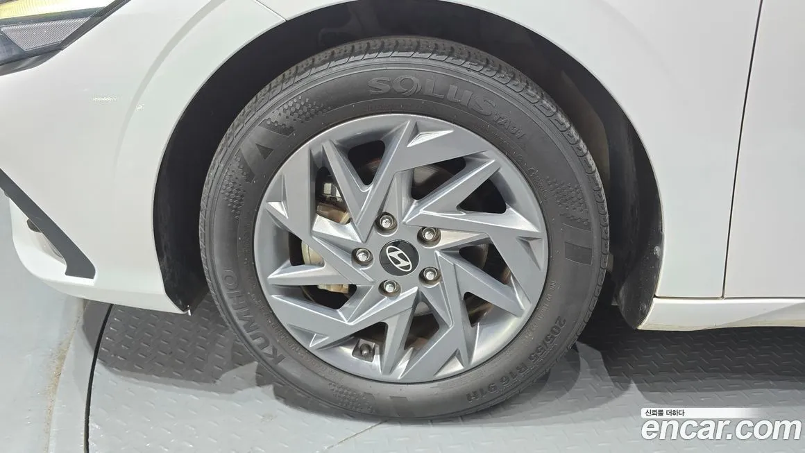 Hyundai AVANTE — фото 4