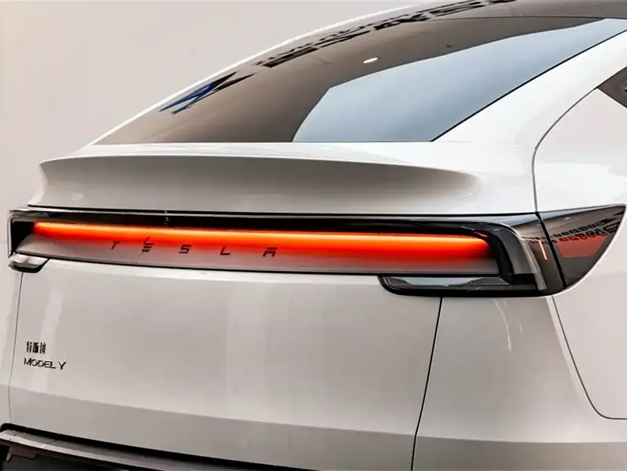 Tesla Model Y 2025 из CN, фото 9