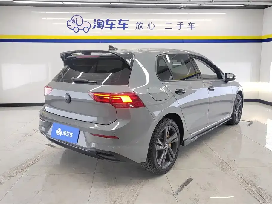 Volkswagen Golf 2023 из CN, фото 7