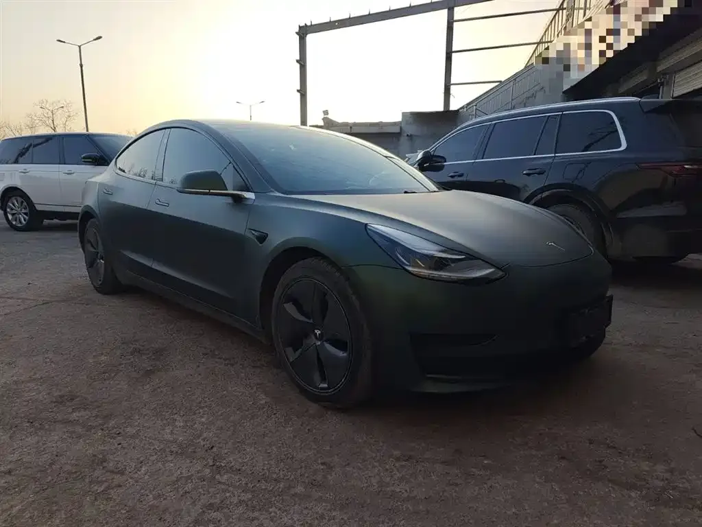 Tesla Model 3 — фото 2