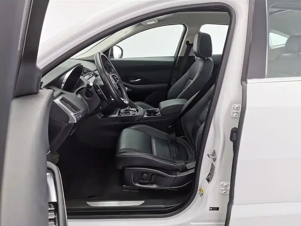 Jaguar E-PACE 2023 из CN, фото 10