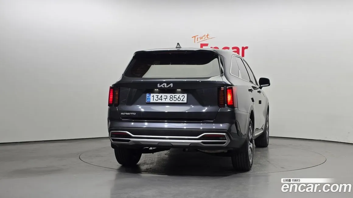 Kia Sorento 2023 из KR, фото 2