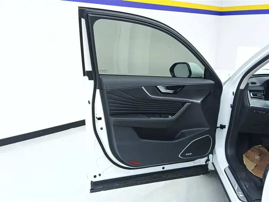 Hongqi HS5 2024 из CN, фото 2