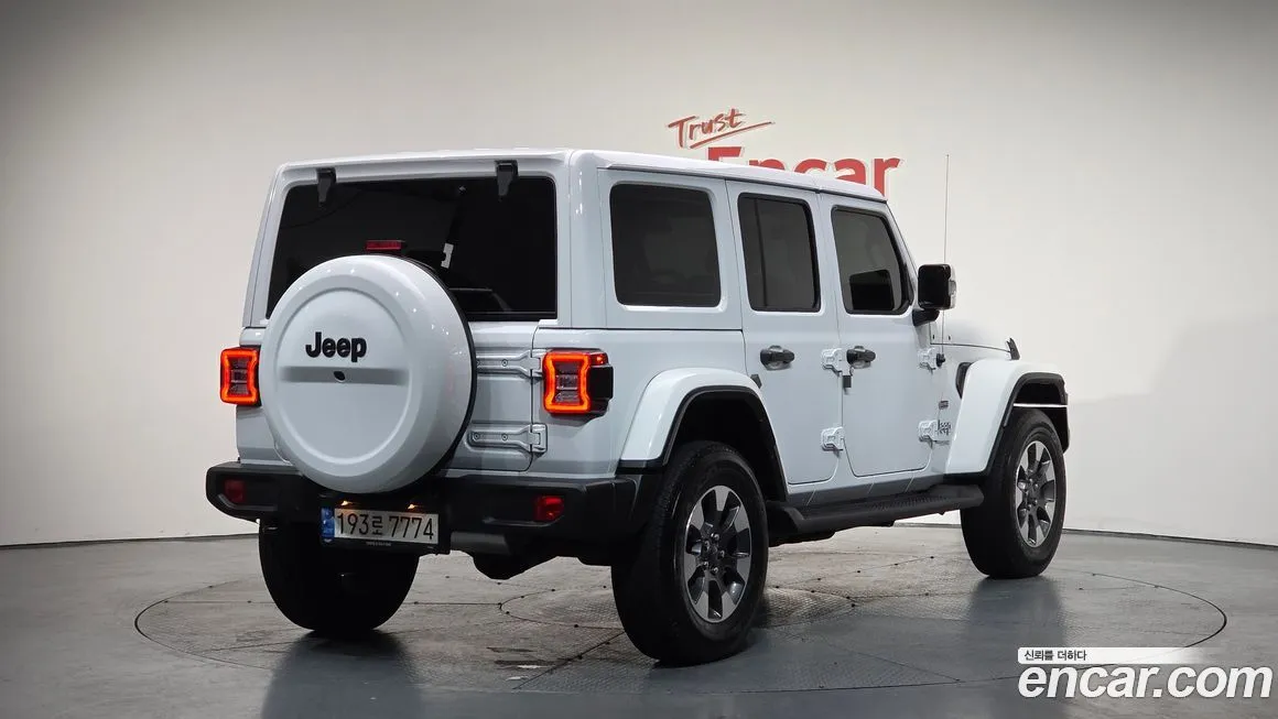 Jeep Wrangler 2022 из KR, фото 4