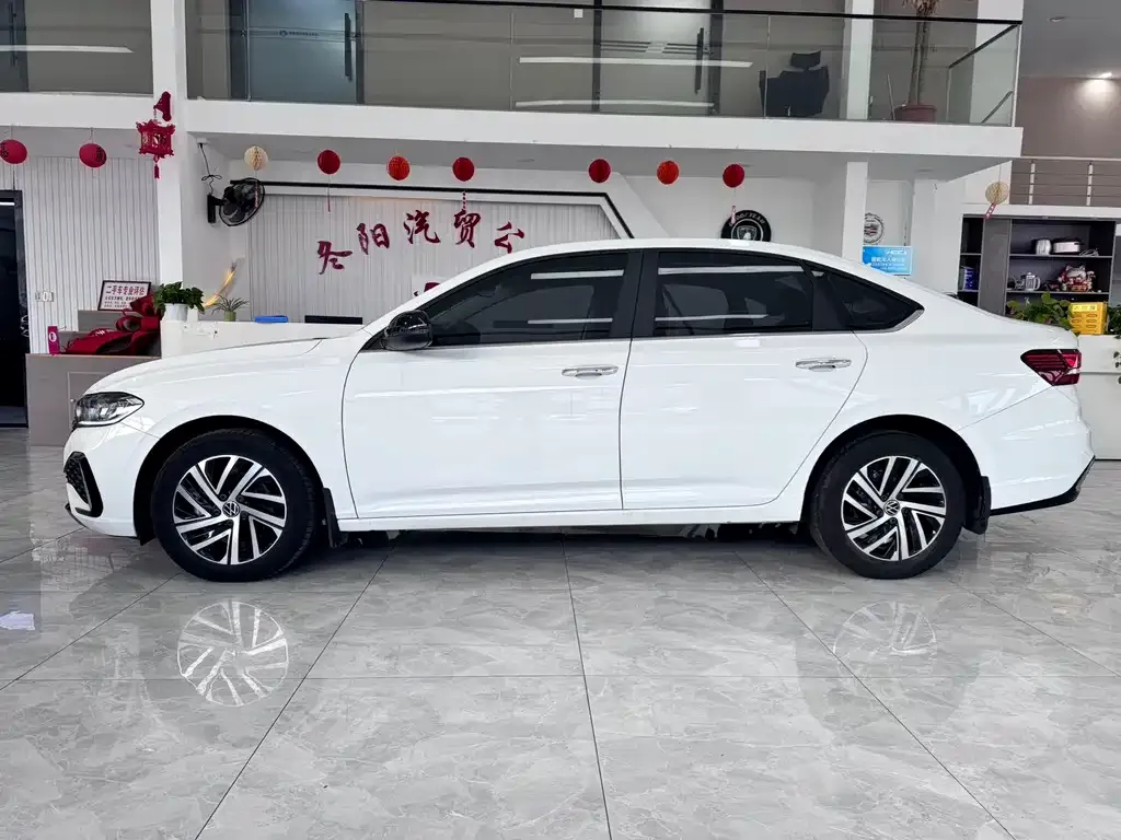 Volkswagen Lavida 2022 из CN, фото 3